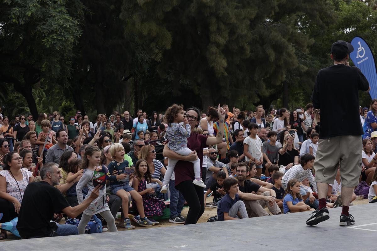 Los espectáculos de circo invaden el Castell de Montjuïc.