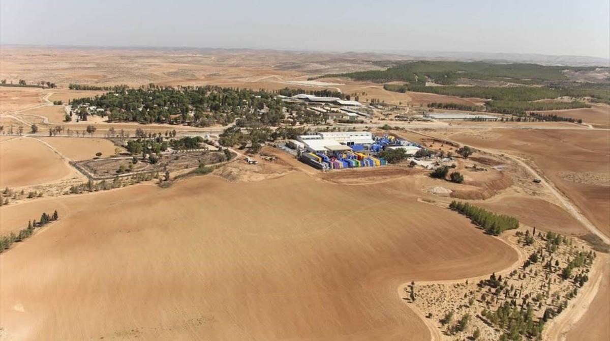zentauroepp43244584 mas periodico aerial photo of dolav plant at kibbutz dvir 2180511163032 zentauroepp43244584 mas periodico aerial photo of dolav plant at kibbutz dvir 2180511163032