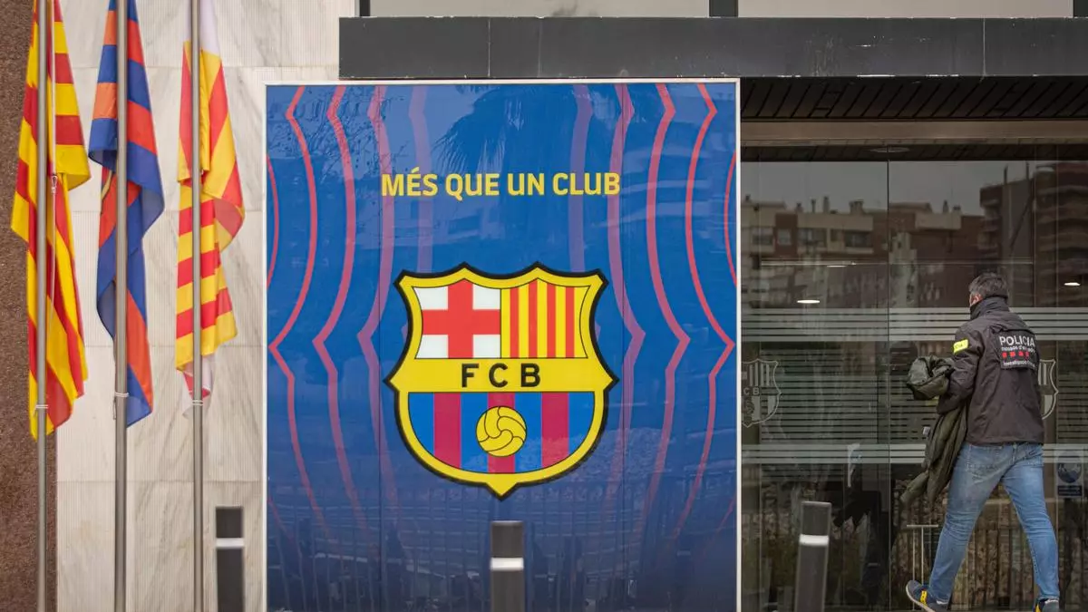El Barça pide 210 millones por adelantado a cuenta de los derechos de televisión para acometer fichajes y pagar nóminas