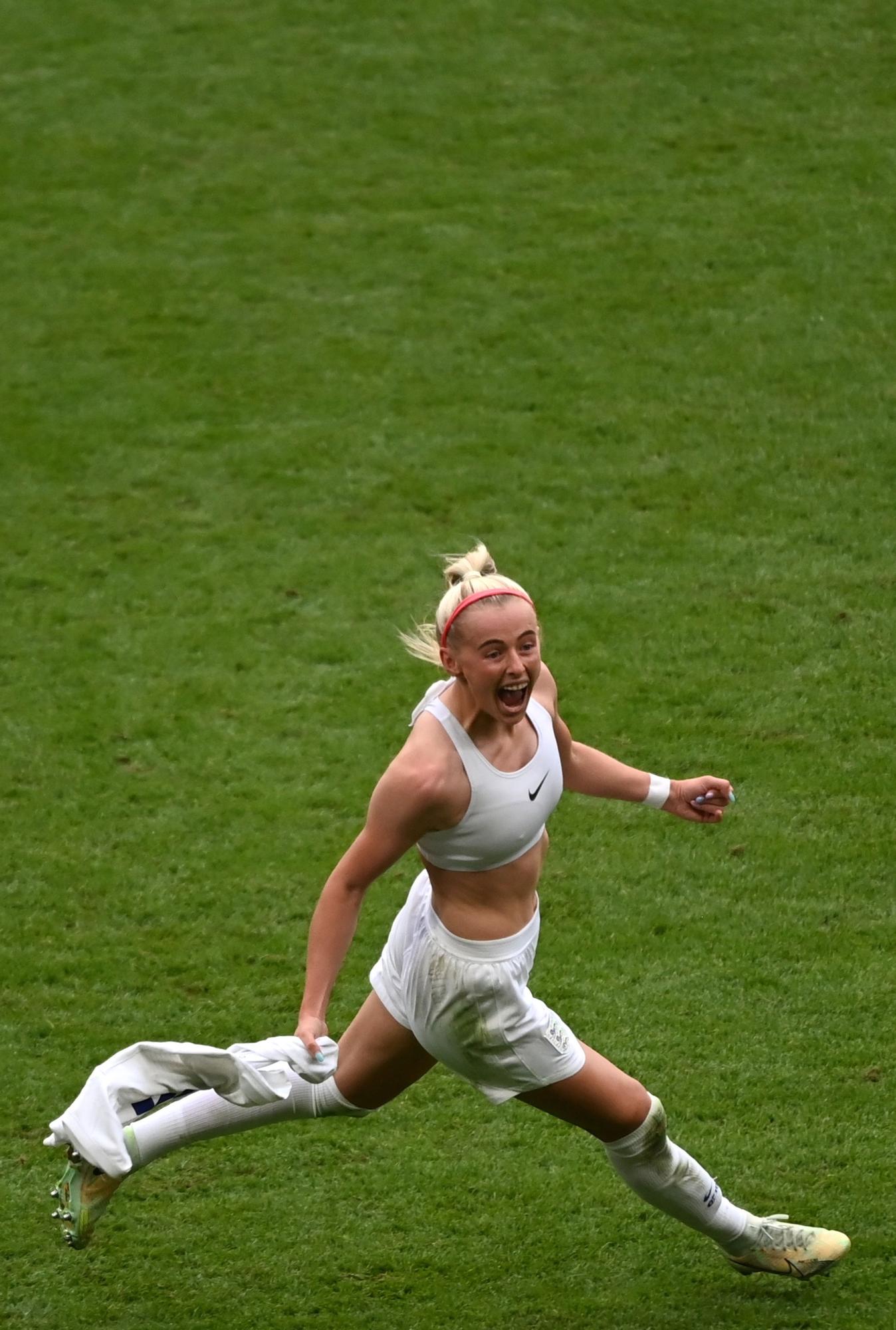 Así ha sido el gol de Kelly para que Inglaterra gane la Eurocopa Femenina