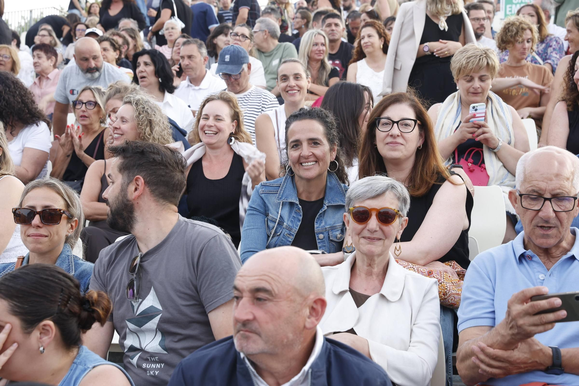 EN IMÁGENES | Gijón rinde homenaje a Sabina: de aquí a la eternidad