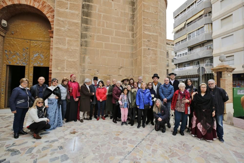 Ars Creatio rememoró este fin de semana con un recorrido teatralizado por Torrevieja el 190 aniversario del terremoto que asoló la comarca de la Vega Baja el 21 de marzo de 1829. Horas después de la r