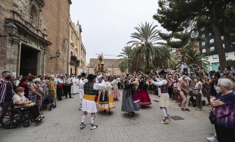 La Virgen vuelve a procesionar con público