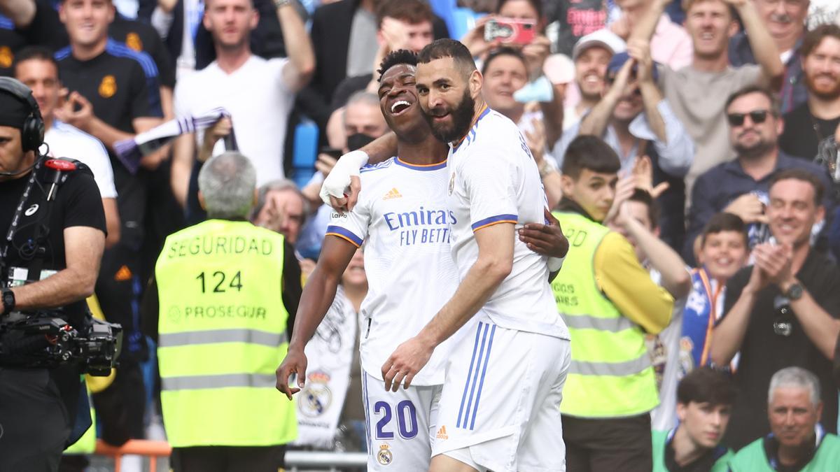 Karim Benzema y Vinicius Junior.