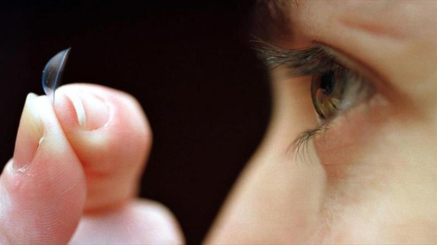 Las lentillas de usar y tirar están llenando los mares de dañinos plásticos diminutos