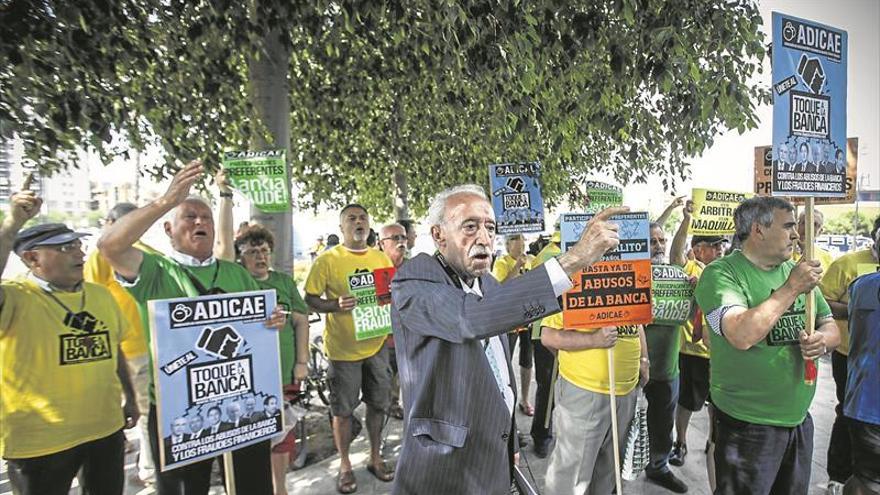 Una sentencia obliga a devolver las cláusulas suelo a 9.000 familias