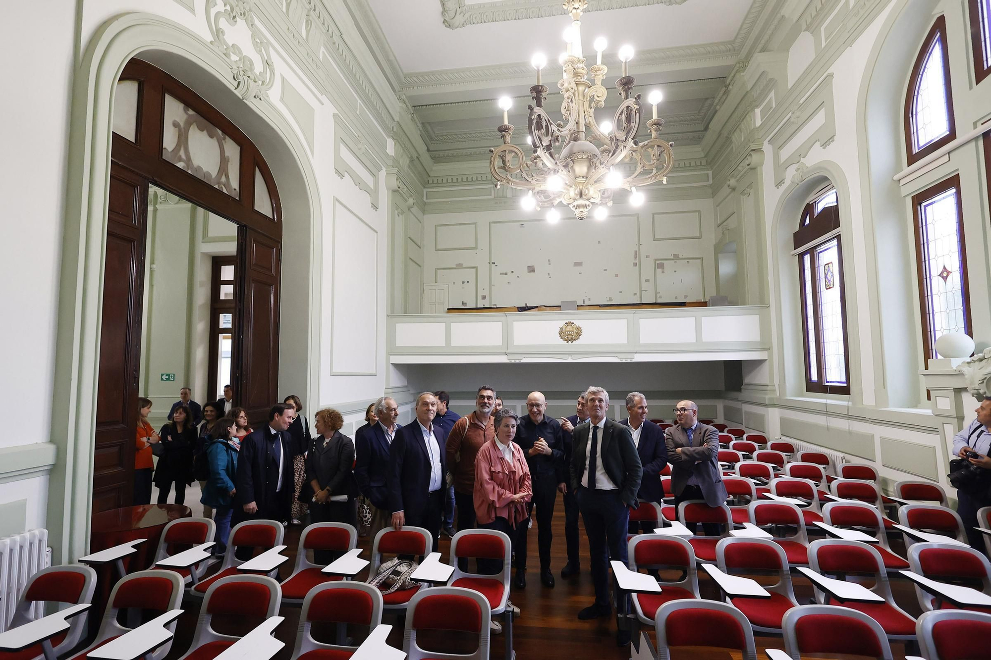 Así lucen tras la reforma dos históricos centros de la educación de vanguardia de Pontevedra