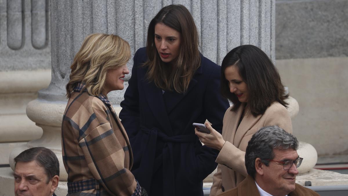 Irene Montero, Ione Belarra y Pilar Alegría, en las celebraciones por el Día de la Constitución.