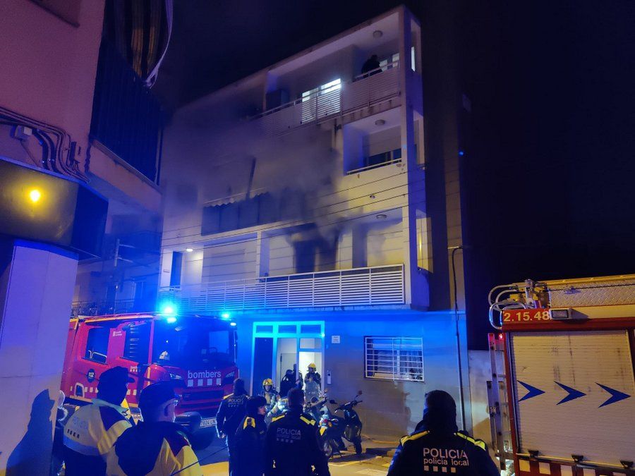 Incendi en un edifici de Blanes