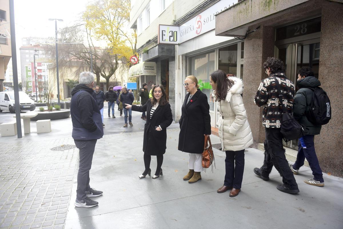 La alcaldesa visita la Sagrada Familia tras la primera fase de obras