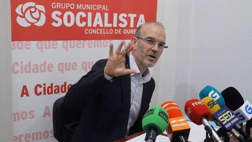 El portavoz socialista, Vázquez Barquero. // Iñaki Osorio