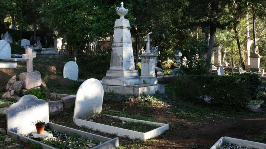 El Cementerio Inglés incorpora códigos QR