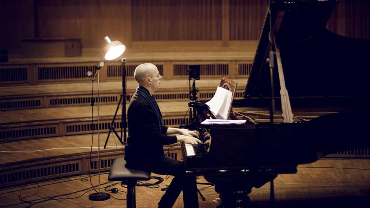 El pianista francés Julien Quentin.