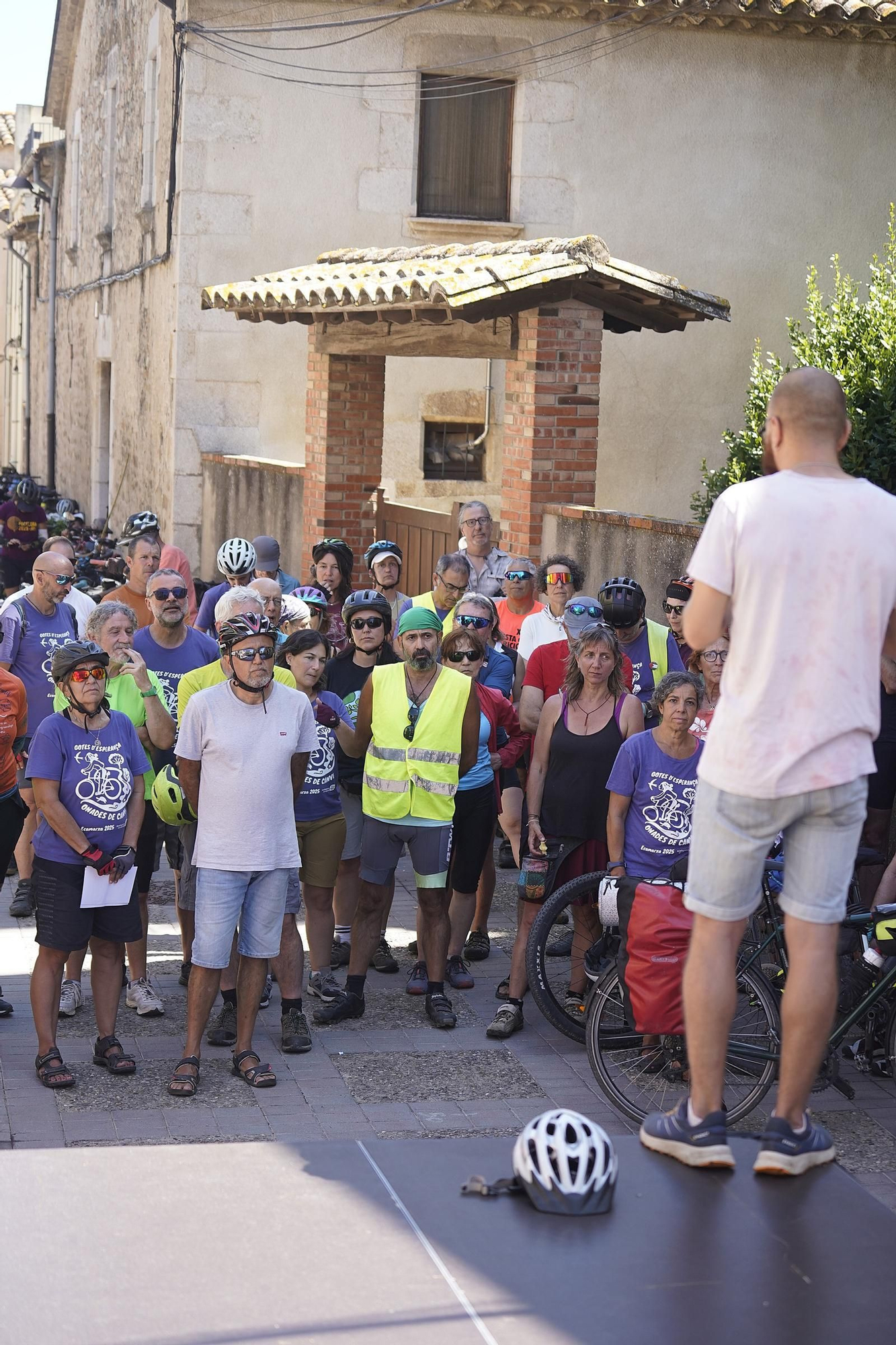 Les imatges de la protesta contra la ciutat esportiva del Girona a Vilablareix