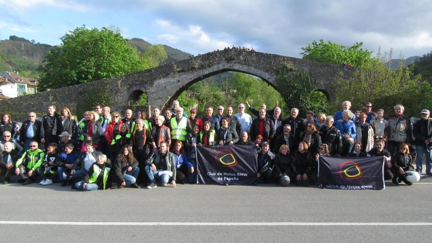 Concentración Nacional del Club de motos BMW de España, en Cangas de Onís