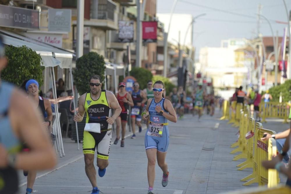 Llegada a la meta del Triatlón Villa de Fuente Álamo