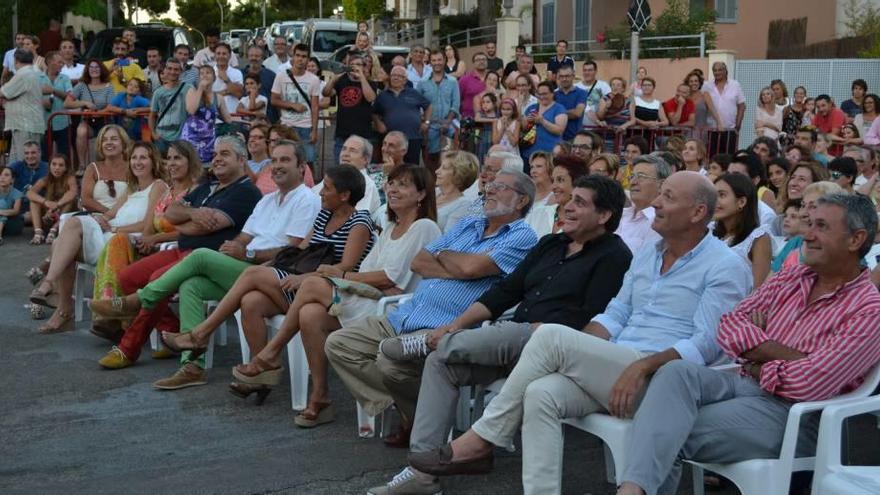 Inicio a las fiestas de Cala Anguila, Cala Mendia, Cala Magrana y s&#039;Estany den Mas