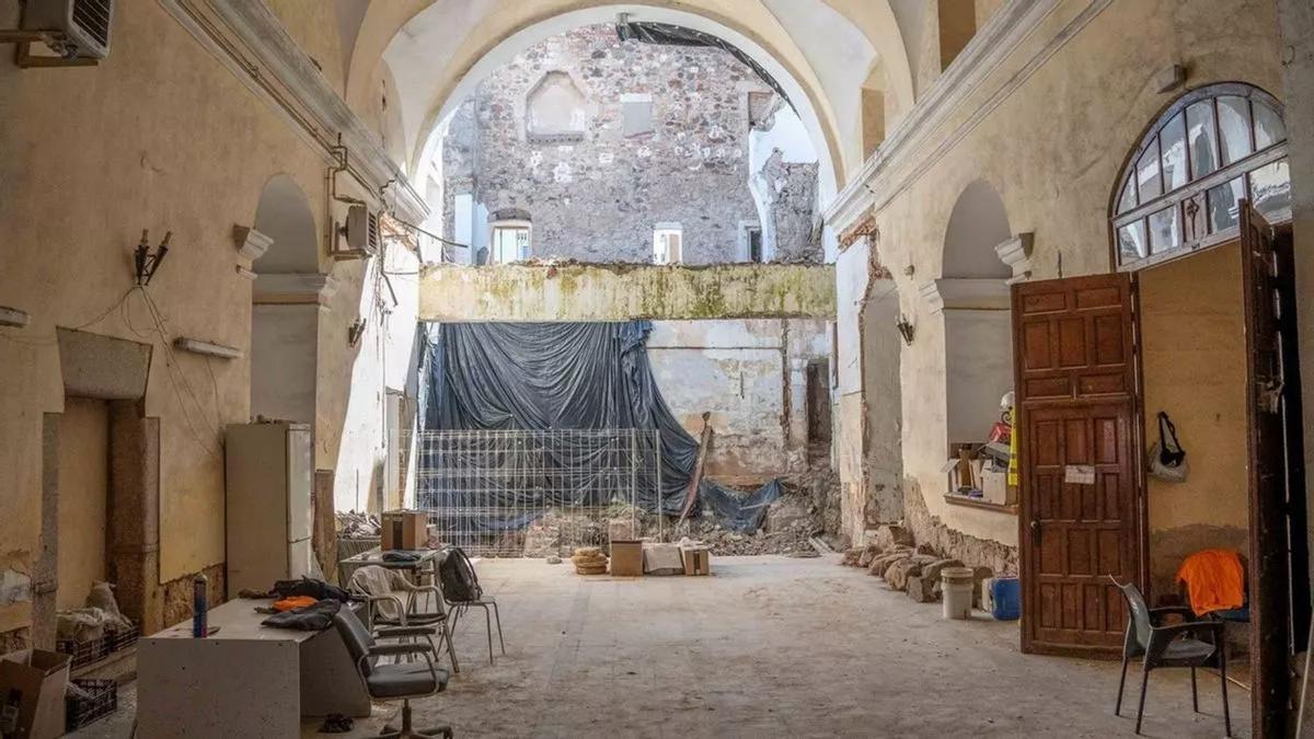 Interior del antiguo convento, en pleno proceso de transformación y rehabilitación.