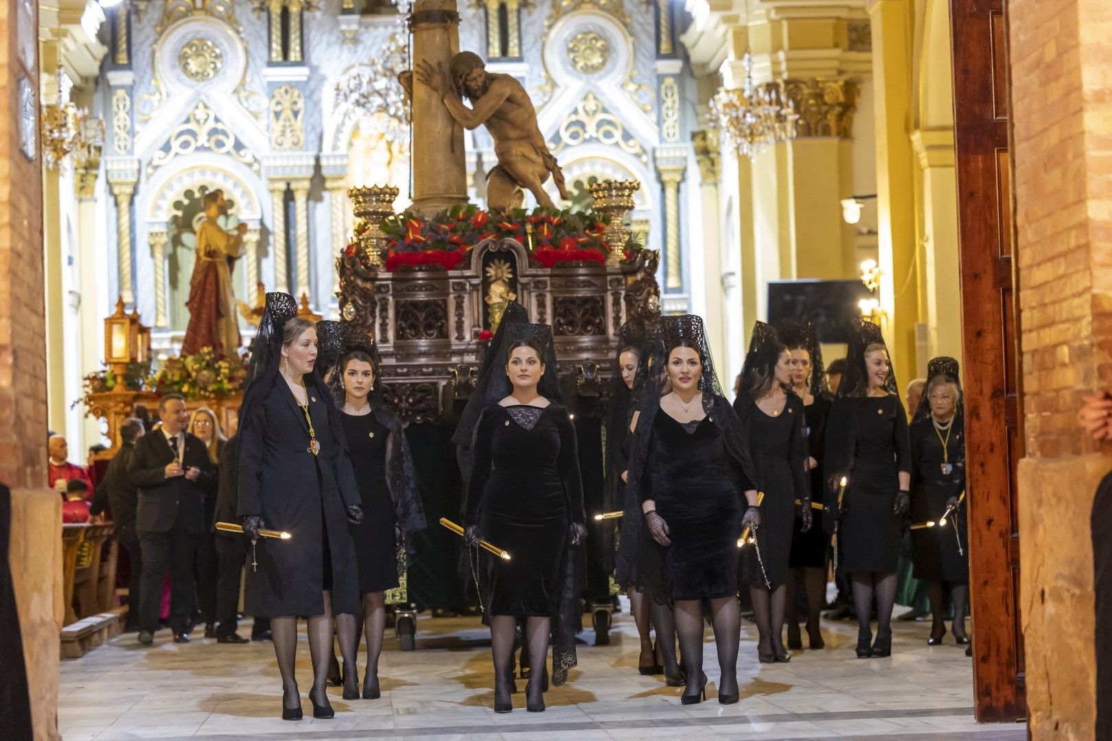 Aquí las imágenes de la Procesión de Lunes Santo en Torrevieja