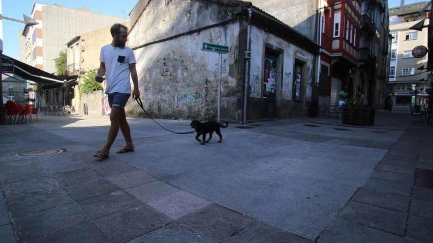 La reforma de la Zona dos Viños afectará a las travesías da Igrexa y de Vea. // Bernabé