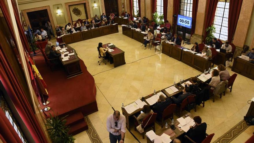 El Pleno de ayer se alargó durante todo el día debido a las 32 mociones que presentaron los grupos municipales.