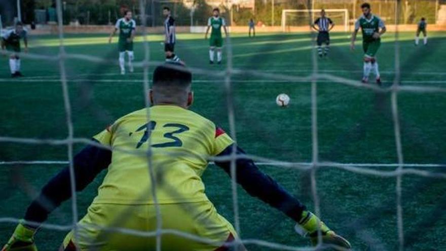 El Govern sanciona a un espectador con 300 euros por insultar a los árbitros en un partido en Mallorca