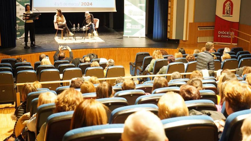 Coral Bistuer rompe tabús en Zamora