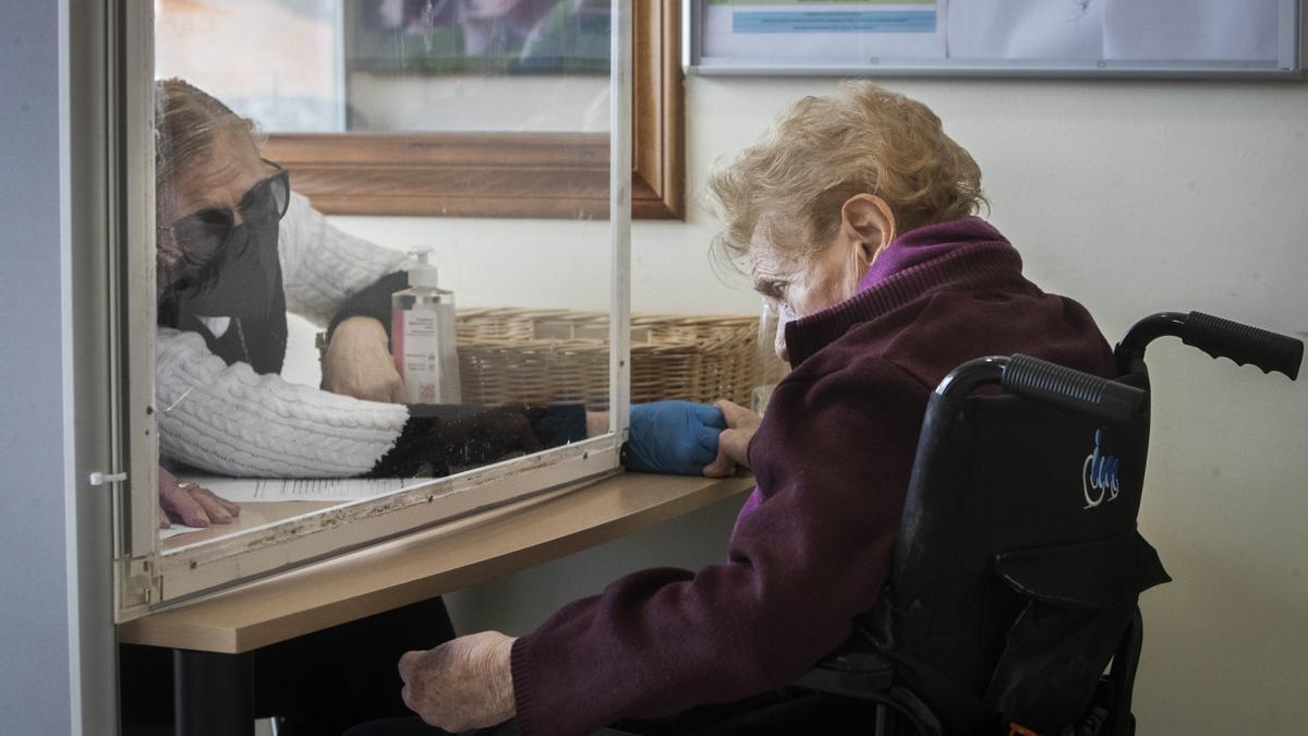 Visitas de familiares a las residencias con protocolo Covid.