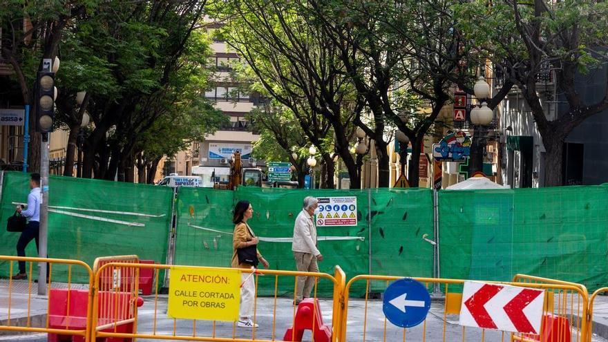 El Consell irrumpe en la polémica por las melias de la avenida Constitución: pide a Barcala que renuncie al traslado de los árboles