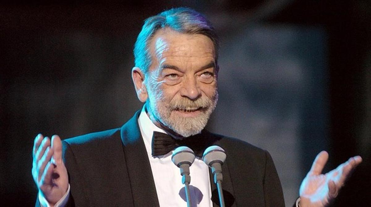 mdedios2910082 madrid  29 04 05   el presidente de la academia de160113110101