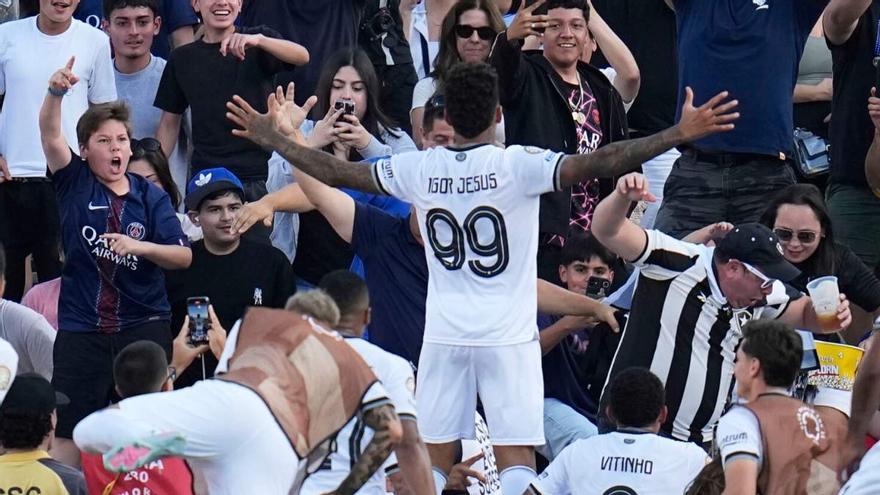 Batacazo del PSG ante un gran Botafogo