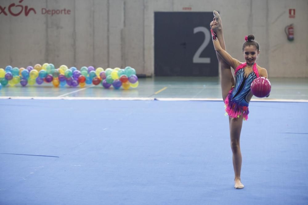 Exhibición de gimnasia en la Tejerona, Gijón