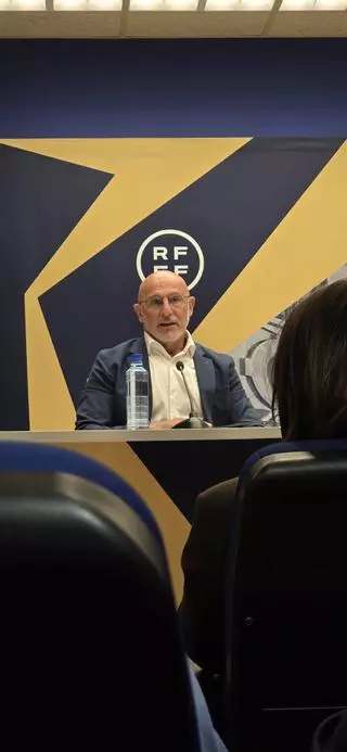Luis de la Fuente: “¿El Balón de Oro? Echo en falta a Oyarzabal entre los candidatos"