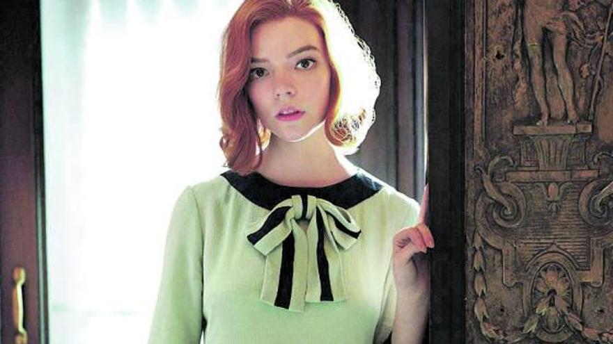 EN LA CRESTA
La actriz de origen argentino Anya Taylor-Joy arrastra a los fans por su rostro y su sofisticación.