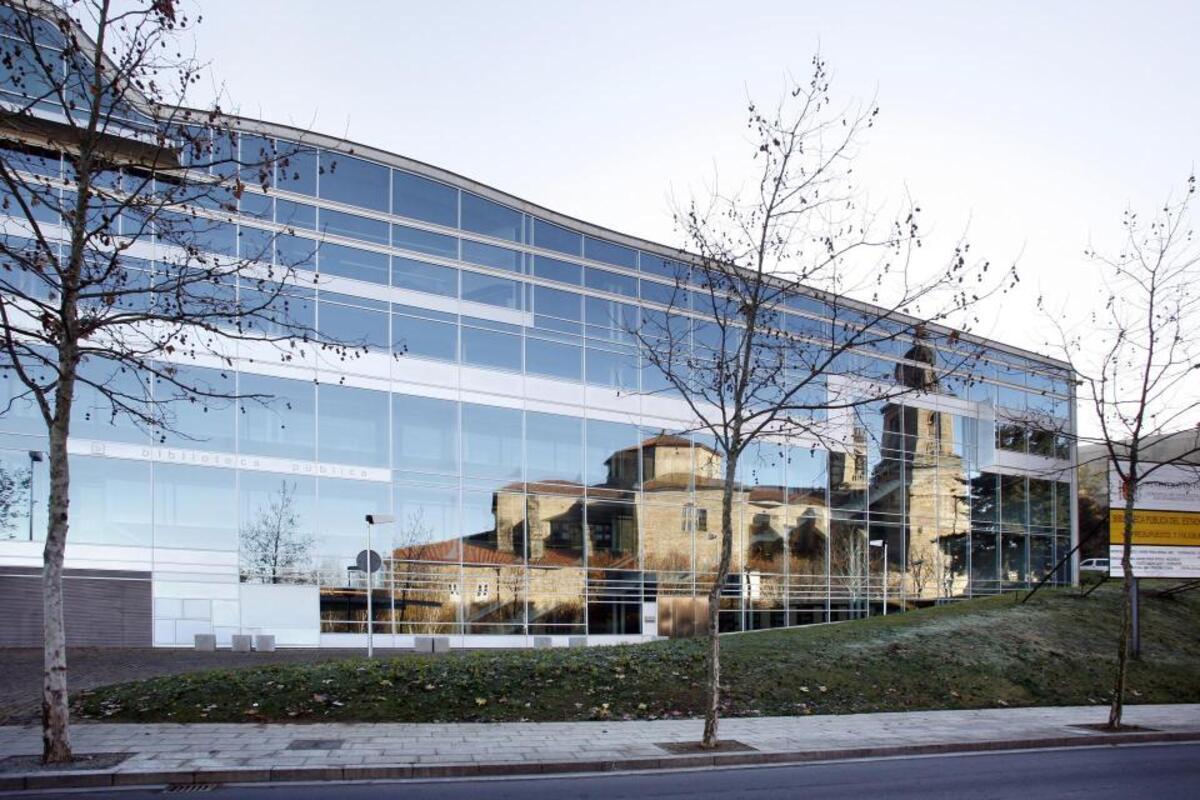 A Biblioteca Ánxel Casal