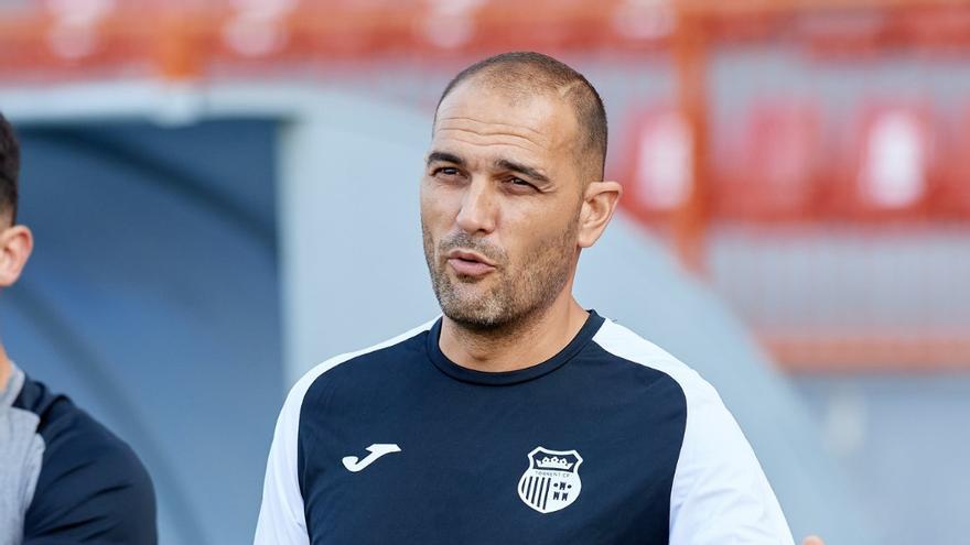 Ángel López en un entrenamiento con el Torrent