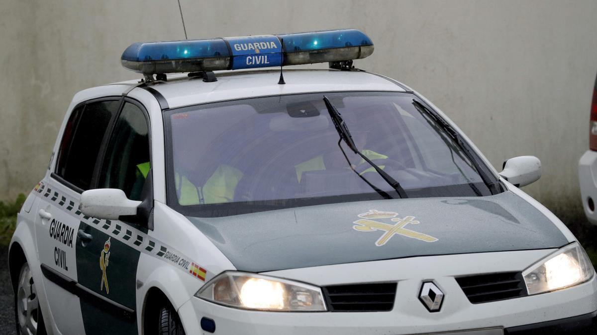 Imagen de un coche patrulla de la Guardia Civil.