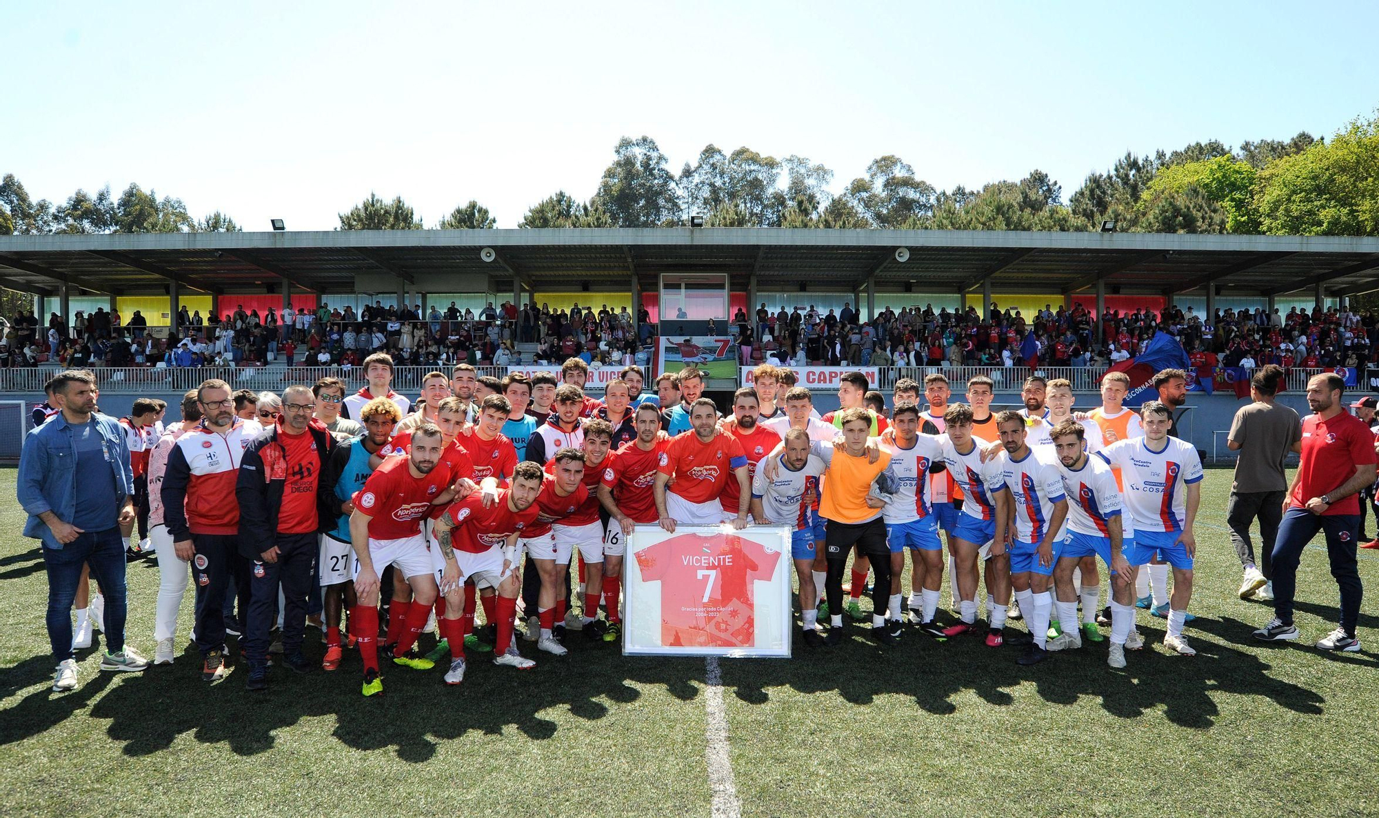 El 'one man club' gallego: Vicente cuelga las botas tras 19 temporadas en el Estradense