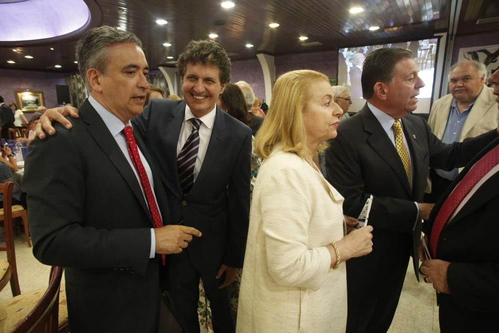 ENTREGA DE LA AMURAVELA DE ORO EN EL HOTEL LUPA DE