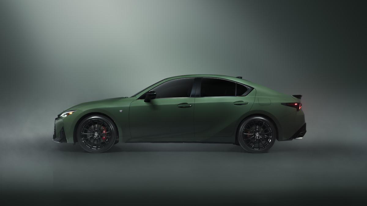 Lexus IS Special Appearance Pack