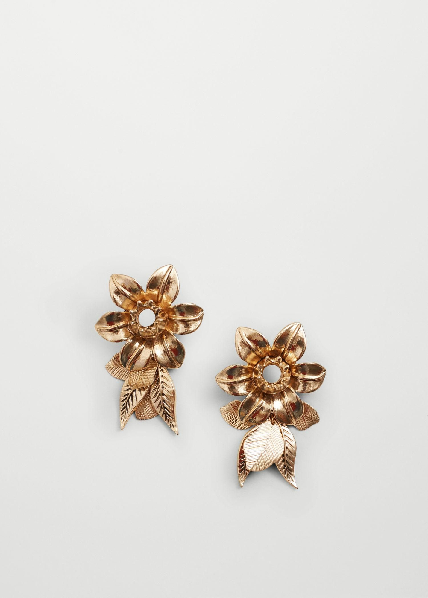 Pendientes flor, Mango