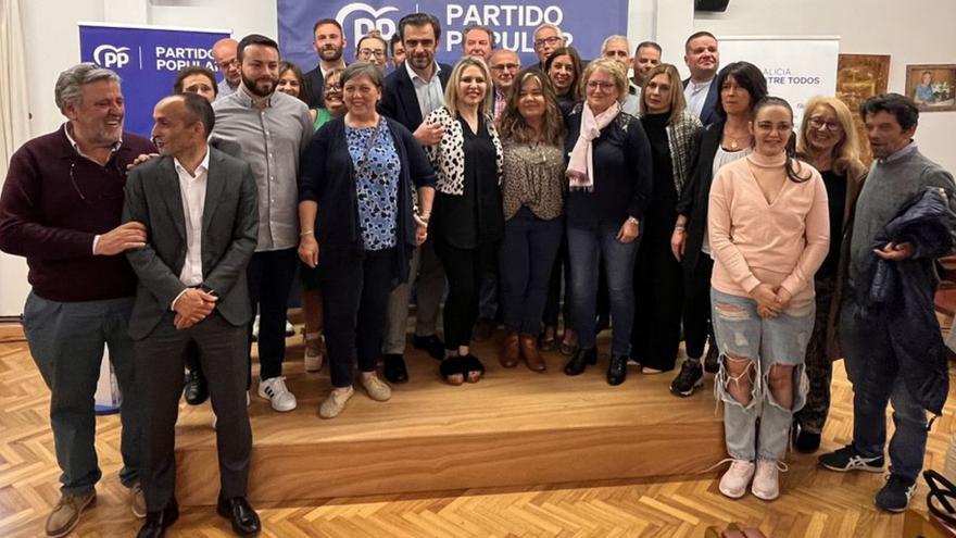 El PP de Cambre presenta su lista para “cambiar las cosas”