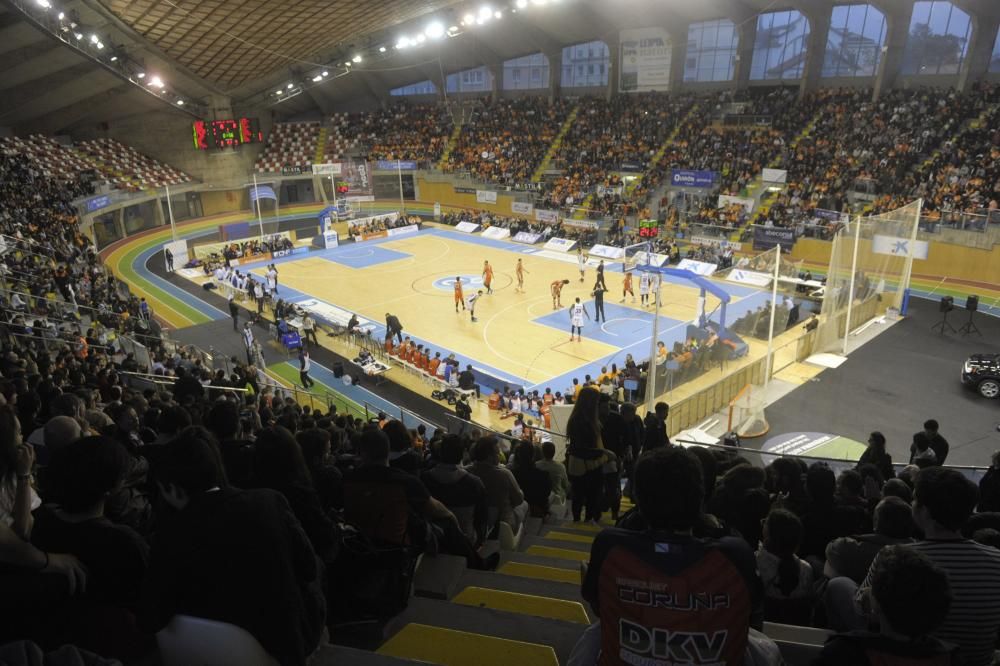 El Basquet Coruña doblega al Melilla en el Palacio