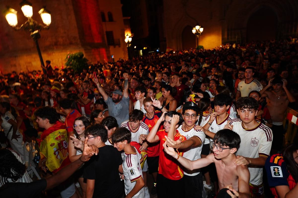 Galería: La provincia de Castellón se echa a las calles para festejar el segundo mundial de España