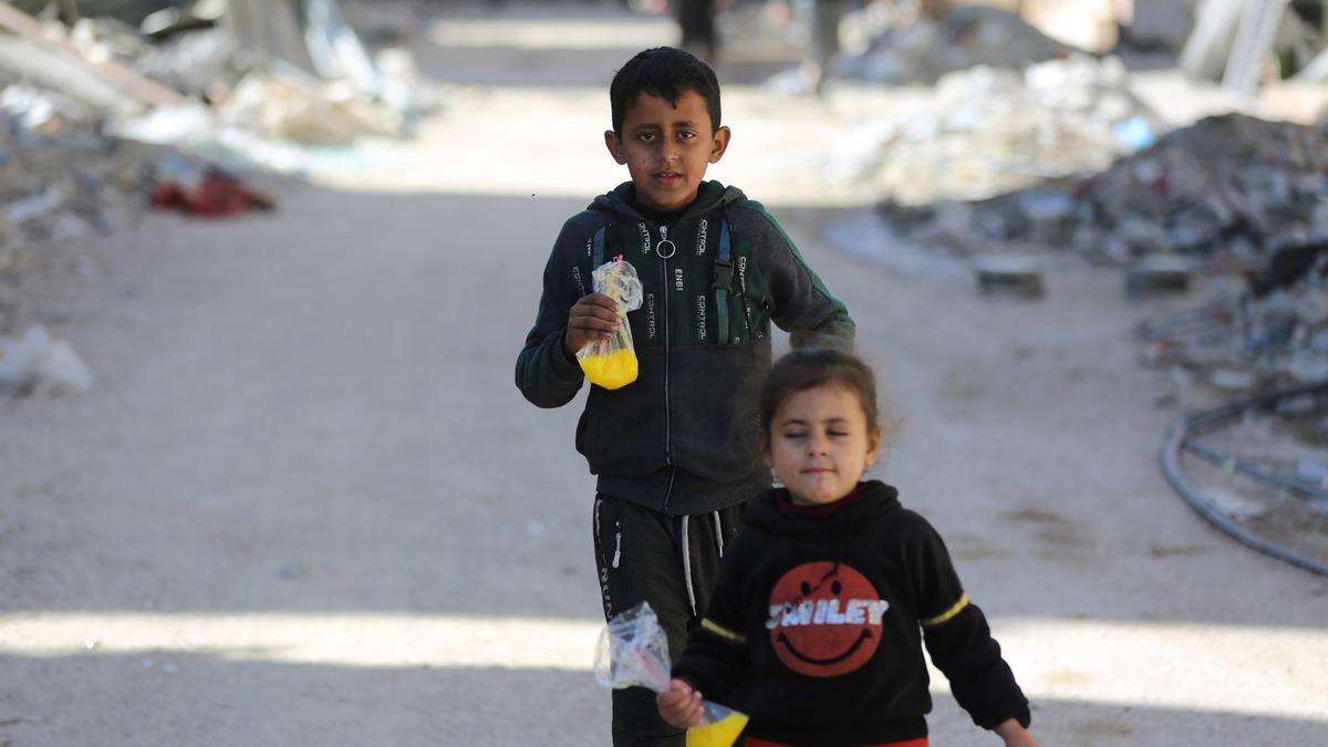 Niños palestinos en el campo de refugiados de Bureij, en la Franja de Gaza.
