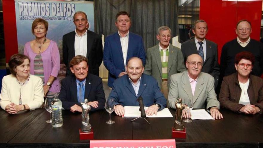 Integrantes del jurado de los premios &quot;Delfos&quot;.