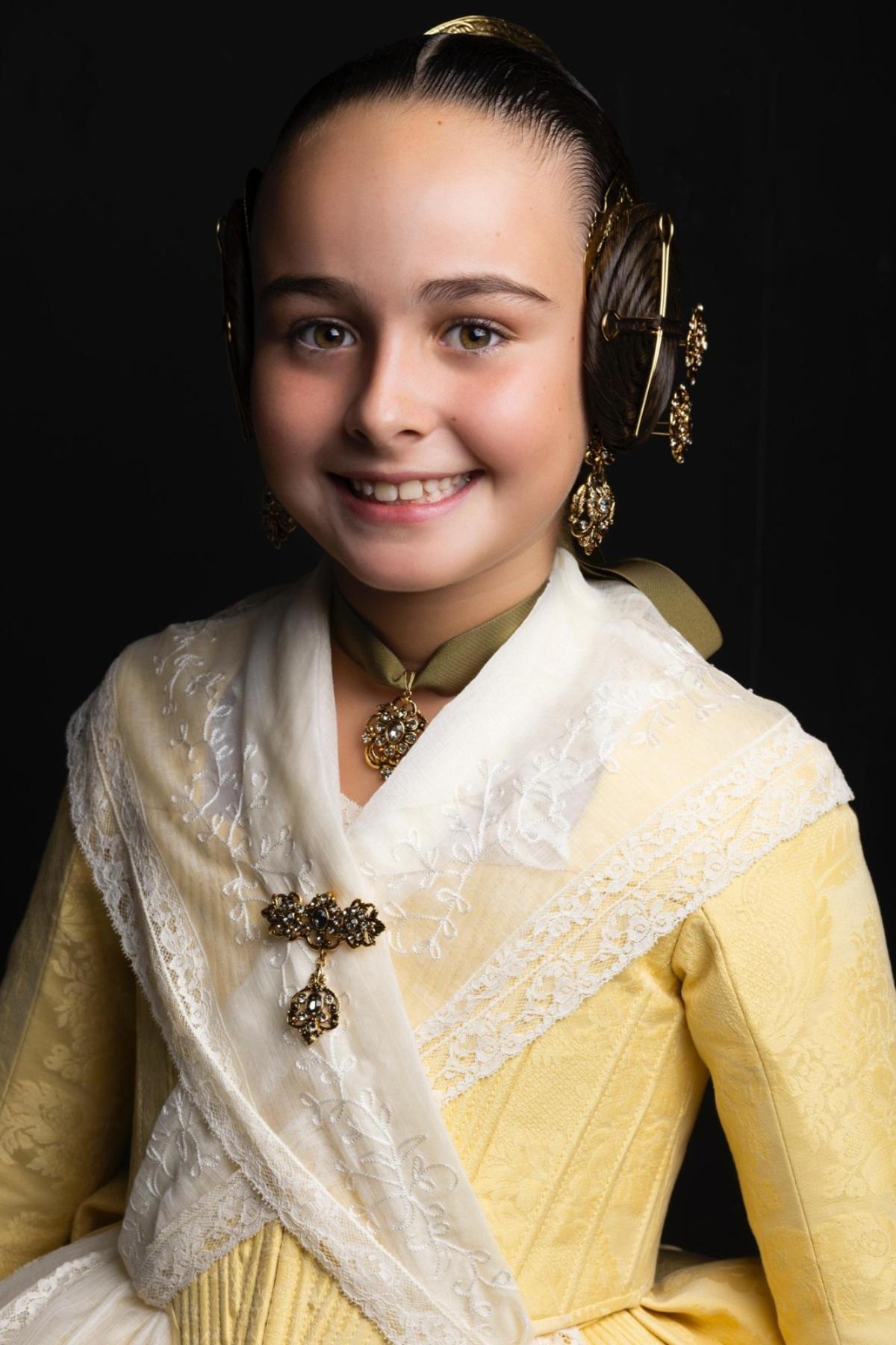 JESUS - Martina Castillo Salazar (Costa i Borras-Agustina de Aragon)