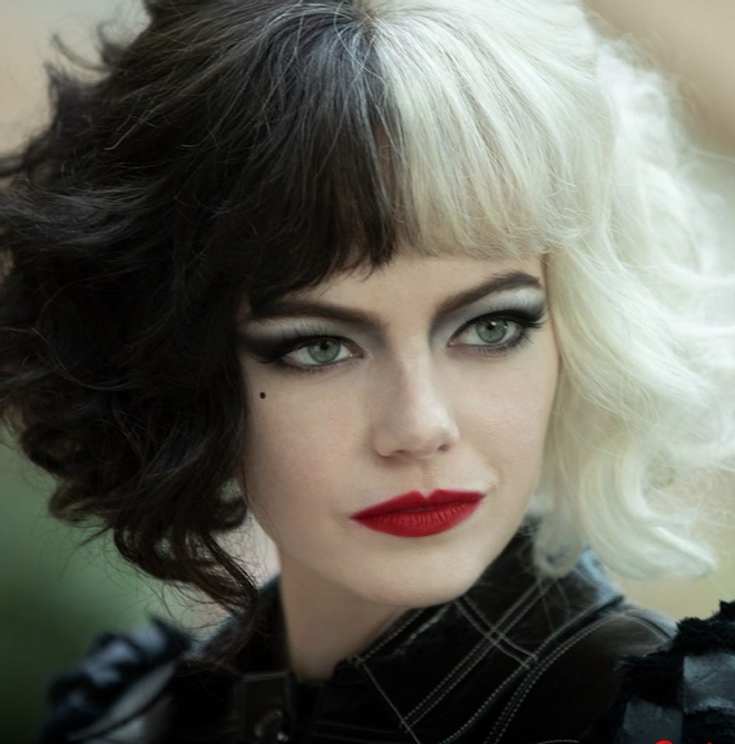 Emma Stone como Cruella de Vil