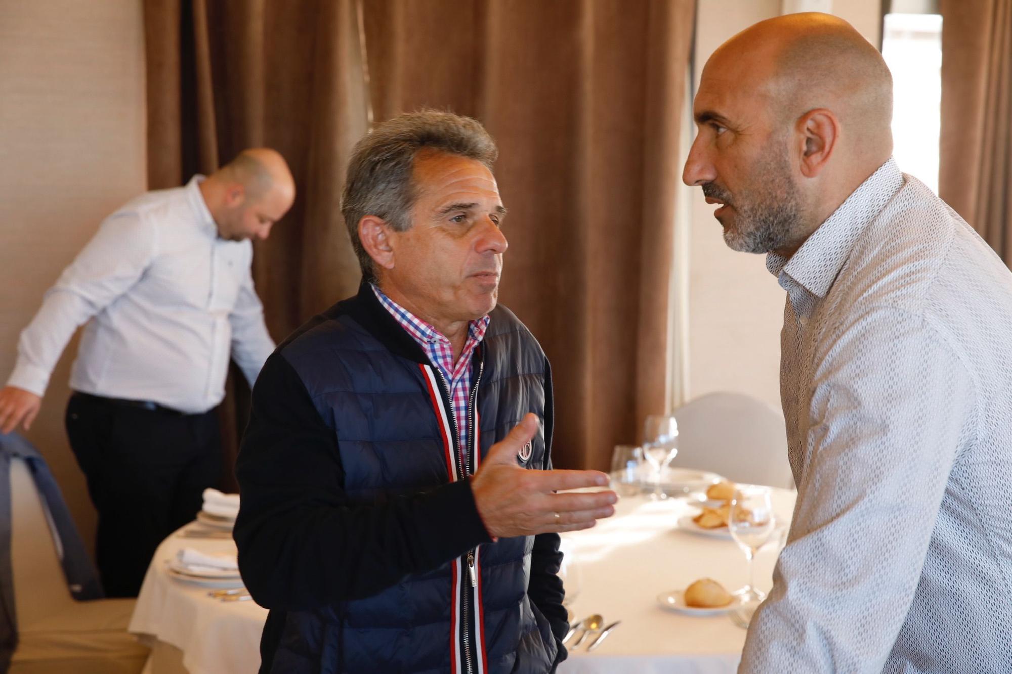 EN IMÁGENES: Abelardo recibe la insignia de oro de los veteranos del Sporting