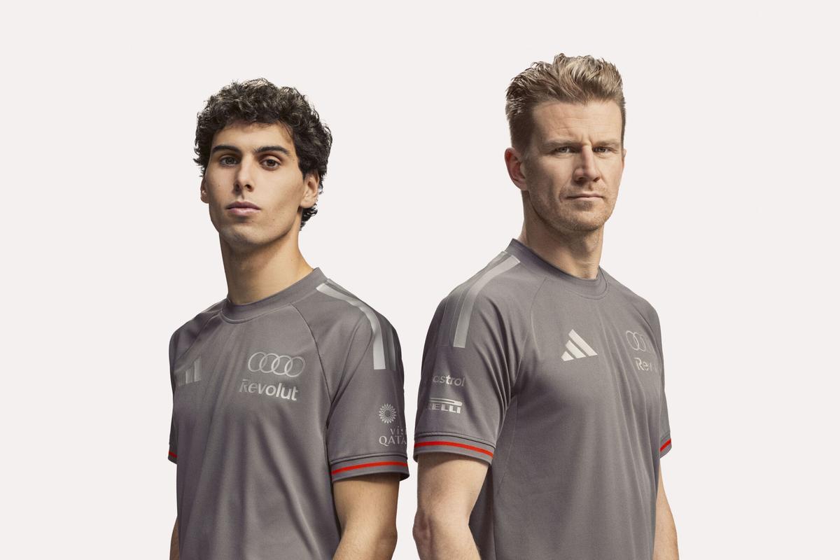 BERLÍN, 20/01/2026.- El piloto brasileño Gabriel Bortoleto (i) y el alemán Nico Hülkenberg (d), este martes durante la presentación oficial de su nuevo equipo celebrado en Berlín. EFE/Audi Revolut F1 Team/Cyrill Matter -SOLO USO EDITORIAL/SOLO DISPONIBLE PARA ILUSTRAR LA NOTICIA QUE ACOMPAÑA (CRÉDITO OBLIGATORIO)-